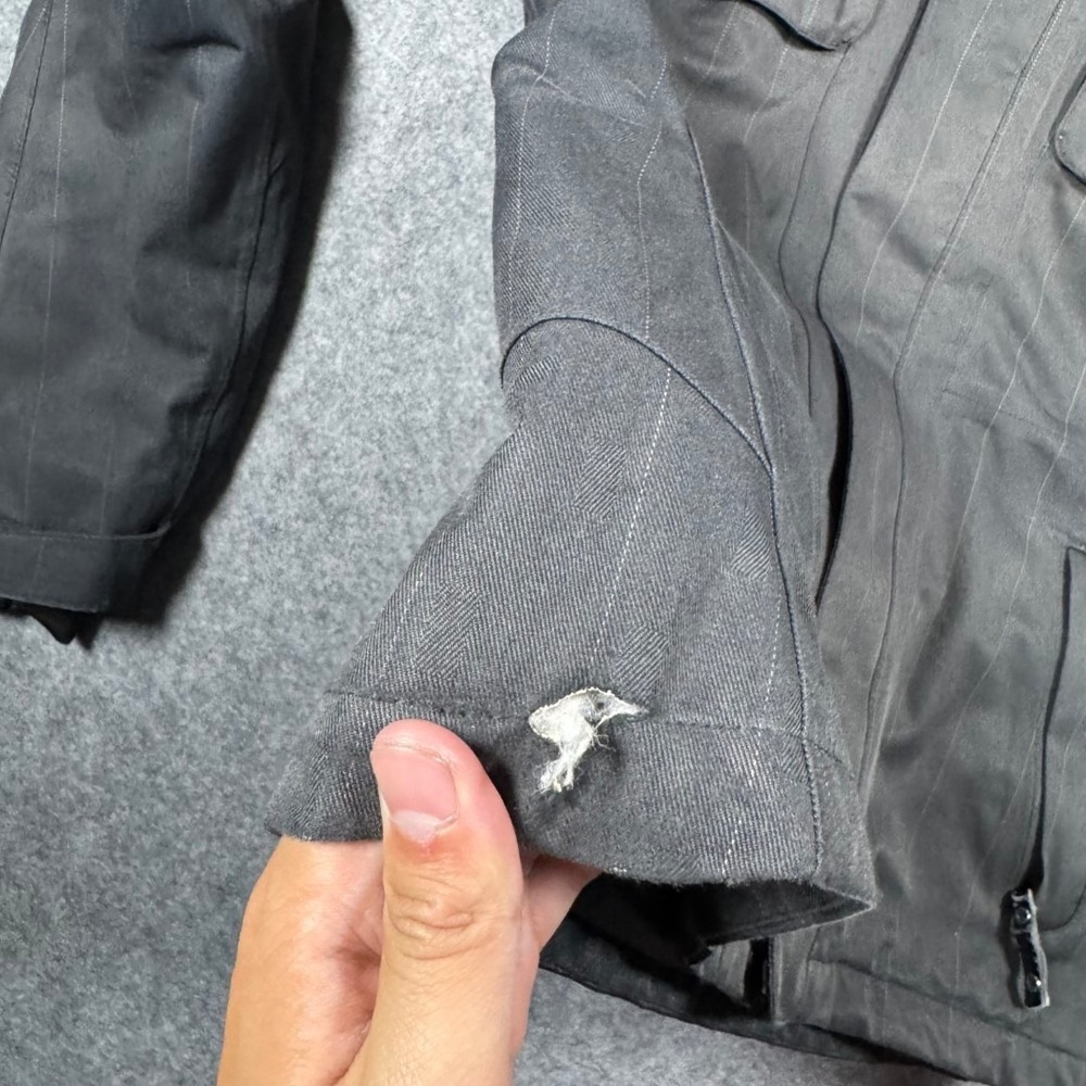 The North Face HyVent Parka Womens Small Grey‎ Pinstripe Faux Fur Hood Insulated - Picture 3 of 15